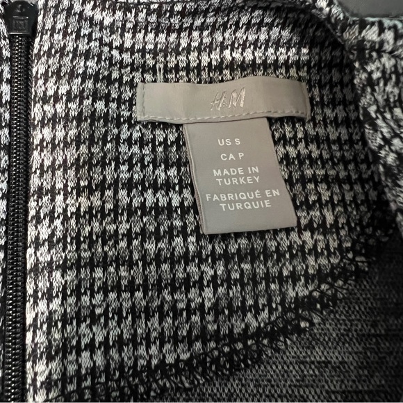 H&M black & white houndstooth like patterned dress size small - Picture 8 of 9